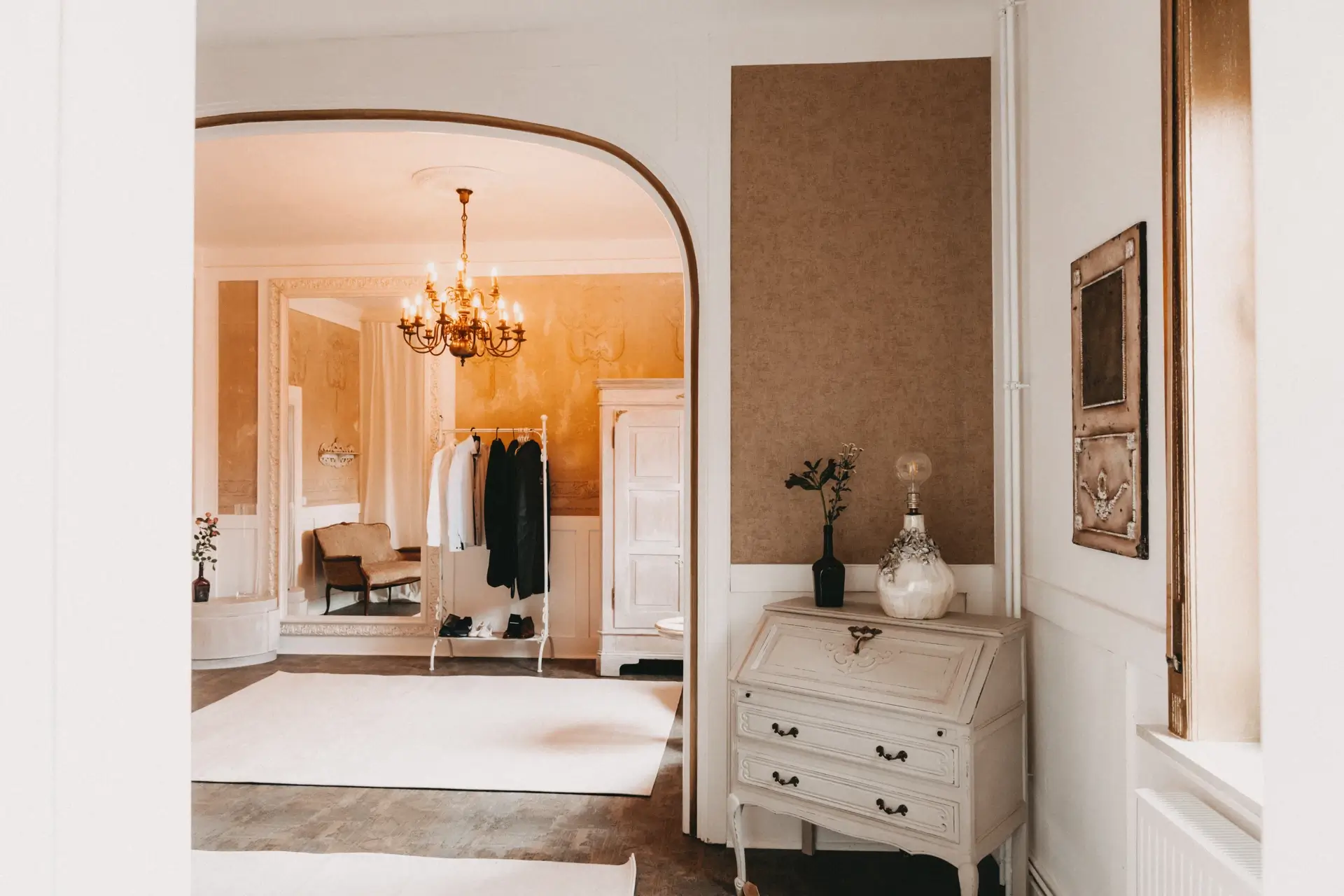 Honeymoon Suite